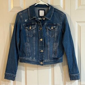 So Casual Button Up Distressed Long Sleeve Denim
Jean Jacket Womens
Size XS